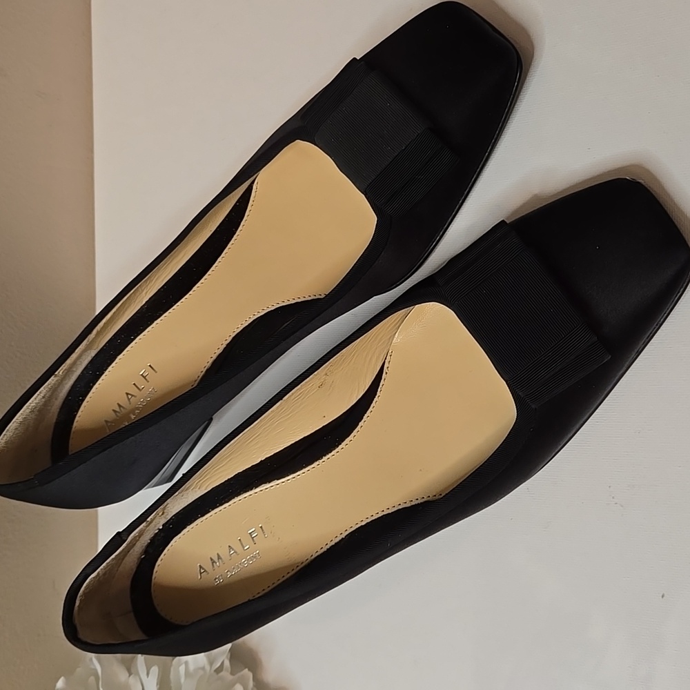 Amalfi by Rangoni black bow detail pumps shoes 8B Italy EUC